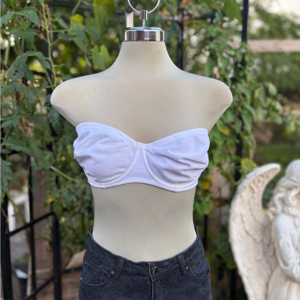 Volage Plus Elegant White Strapless Bra Size 36E